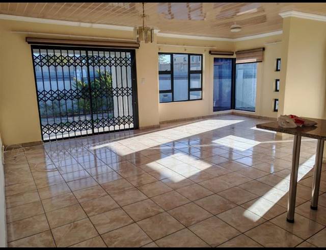 3 BEDROOM HOUSE FOR SALE IN WOODHILL ESTATE